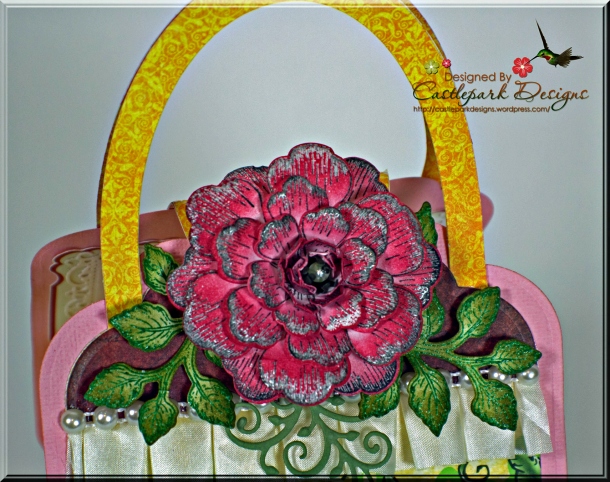 Joann-Larkin-Cupcake-Purse-Flower